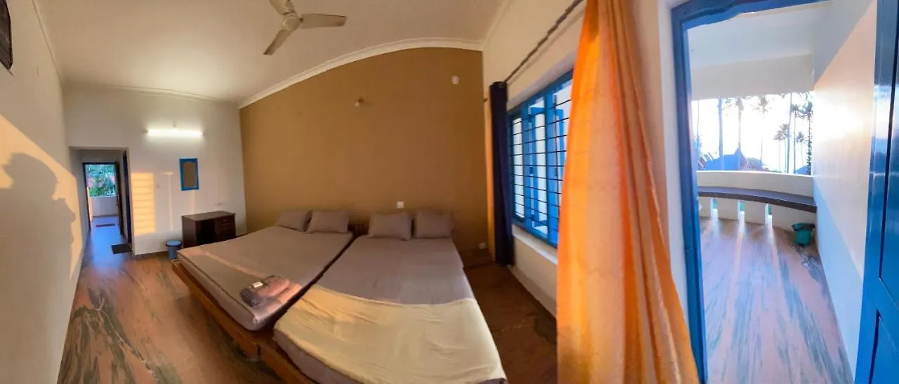 Hellovarkala Beach Resort 0*, 瓦尔卡拉